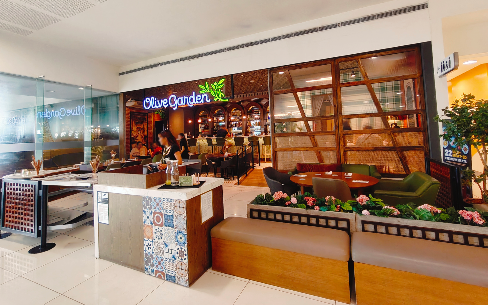 OLIVE GARDEN in SM Mall of Asia